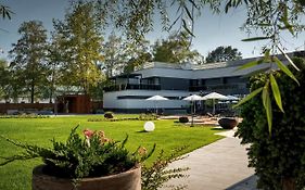 Donautica Hotel & Restaurant